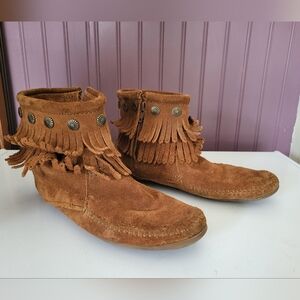 Womens Minnetonka 692 Moccasins Ankle Boot l size 7